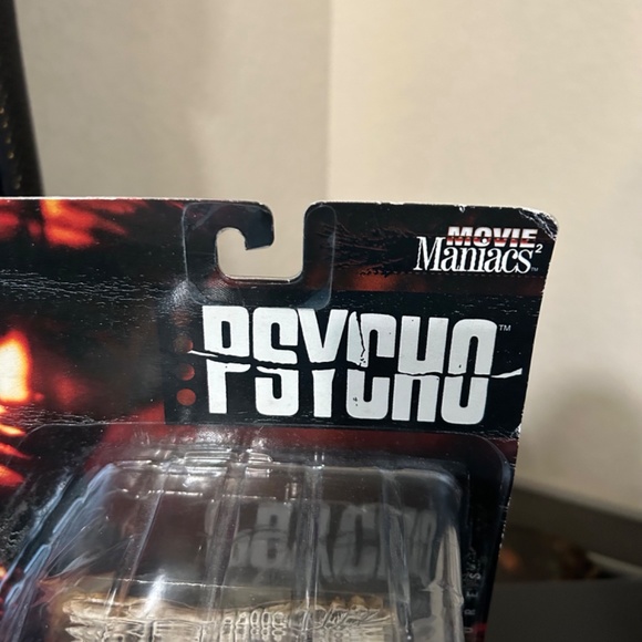 Psycho Norman Bates Action Figure. NWT - Picture 4 of 8